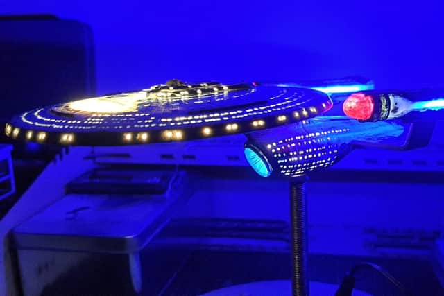 A sleek starship floats in space, or at least a space (courtesy of Alastair Stewart)