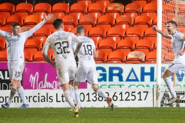 Hibs were far too strong for Dundee United at Easter Road.