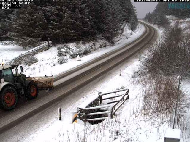 Gritters were out in force on the A9 this morning. Here is the scene earlier on at Ousdale.