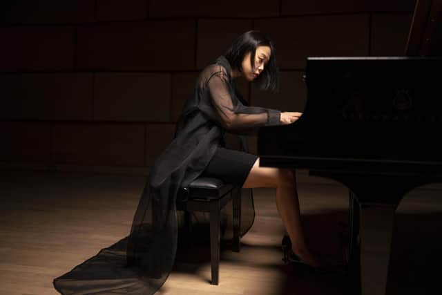 Yeol Eum Son 