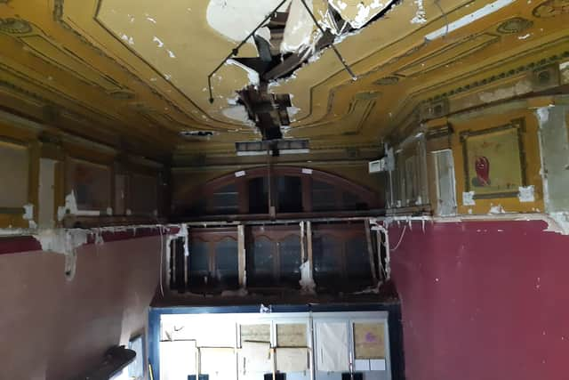 Kings Theatre Kirkcaldy - the decay in the art deco foyer looking down from the top of the stairs