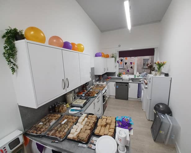 Moores, Link and C~urb planned and designed this brand-new kitchen for charity, Home Start Lorn.