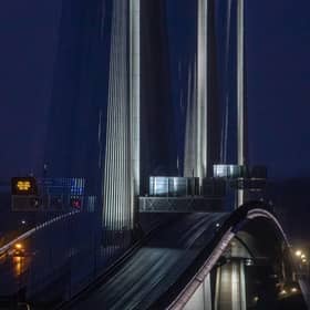 Queensferry Crossing closed during rush hour due to falling ice from the cables as snow causes chaos on Friday morning. Dec 4 2020