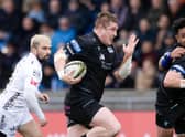 Warriors' Johnny Matthews on his way to his second try of five against Dragons.  (Photo by Craig Williamson / SNS Group)