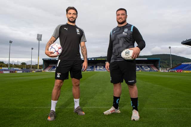 INVERNESS, SCOTLAND - AUGUST 24: Warriors Zander Fagerson and Inverness' George Oakley preview the match between Glasgow Warriors and Worcester Warriors  at the Caledonian Stadium, on August 24, 2022, in Inverness, Scotland. (Photo by Ross MacDonald / SNS Group)