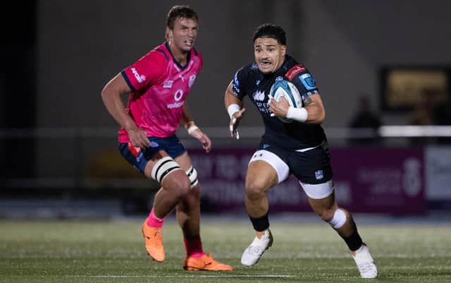 Sione Tuipulotu, captaining Glasgow Warriors for the first time, launches an attack against the Bulls. (Photo by Craig Williamson / SNS Group)
