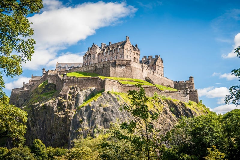 No list of Scottish castles could possibly be complete without mentioning the famous Edinburgh Castle. It rests on Castle Rock in the centre of Edinburgh city which is said to have been occupied by people since as far back as the Iron Age. As a royal residence, prison of war and military fortress over the years, the historic castle boasts many fascinating tales which is why thousands of tourists flock to it every year.