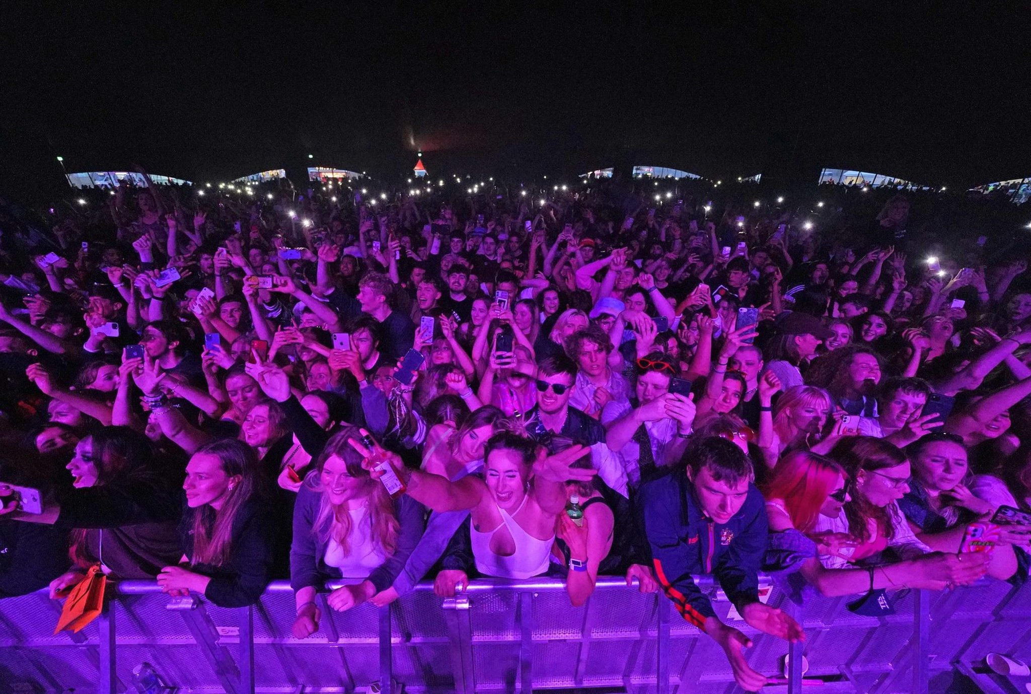 Nicola Sturgeon: Test events in England could pave way for summer festival crowds to return in Scotland