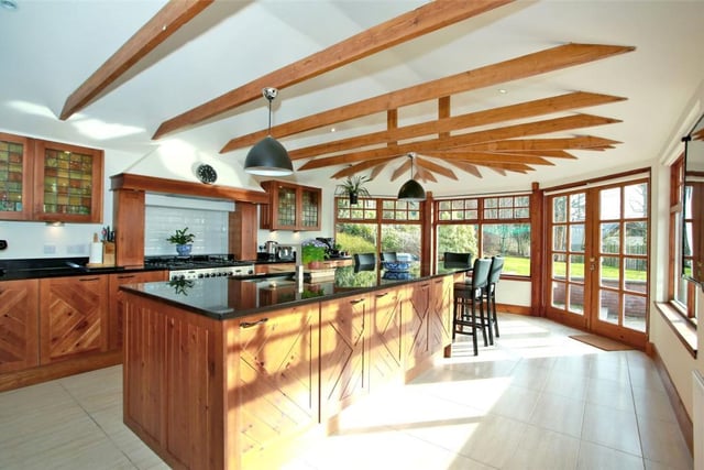 Dining kitchen.