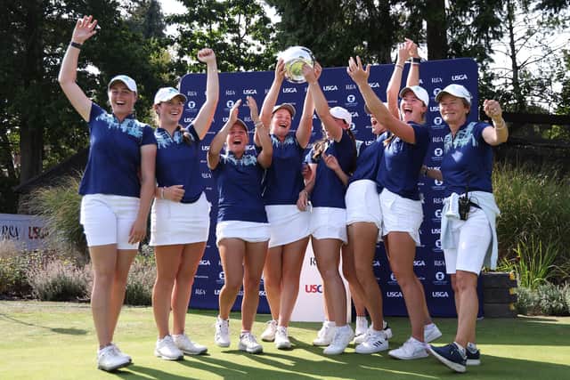 Captain Catriona Matthew and her Great Britain & Ireland players celebrate winning the 43rd Curtis Cup at Sunningdale. Picture: Oisin Keniry/R&A/R&A via Getty Images.