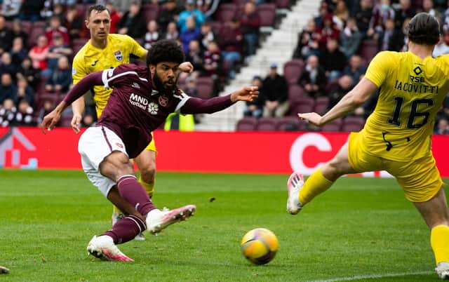 Ellis Simms misses a chance for Hearts during a cinch Premiership match between Hearts and Ross County at Tynecastle, on April 30, 2022, in Edinburgh, Scotland.  (Photo by Sammy Turner / SNS Group)