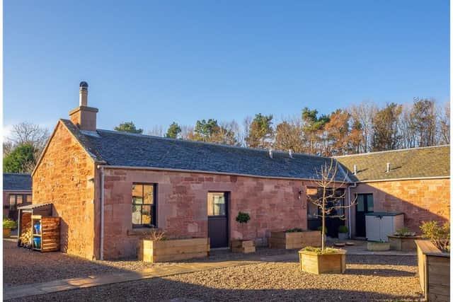 8 Hunter Steading, Innerwick, Dunbar.