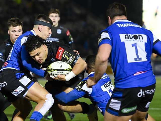 Glasgow Warriors' Sione Tuipulotu tries to barrel through the Bath defence during the 19-19 draw at Scotstoun.