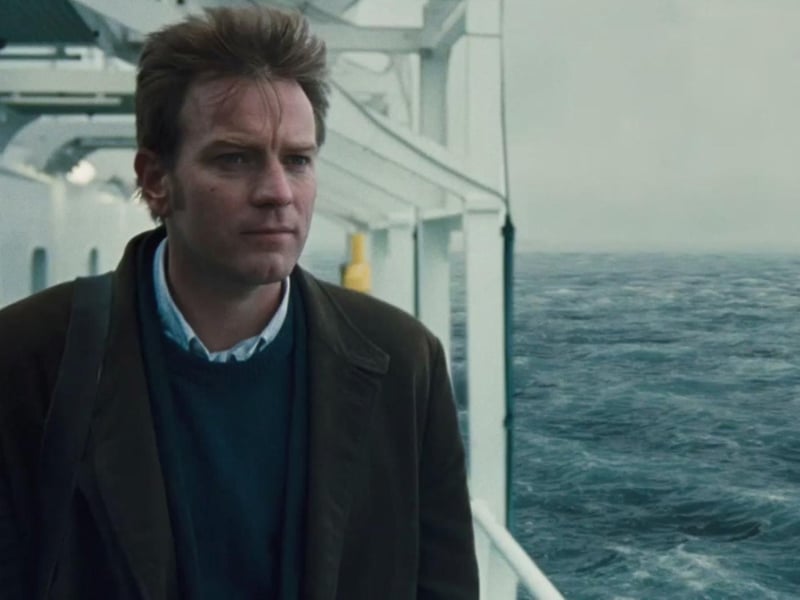 Ewan McGregor plays the role of "the Ghost", an accomplished ghostwriter who agrees to write the memoirs of England's late prime minister Pierce Brosnan. During the process, he discovers evidence that Brosnan did not pass away naturally but was, in fact, murdered.