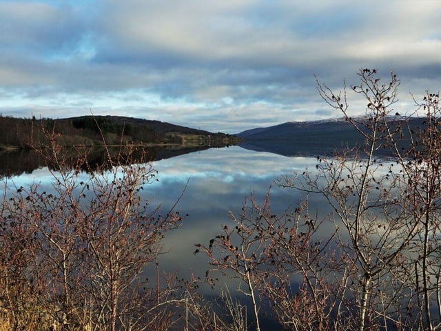 Located in Perth and Kinross, Loch Rannoch contains 0.97 cubic kilometres of water. The wild expanse of Rannoch Moor stretches out from the western banks of the loch.