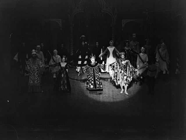 The curtain call for the Grand Ballet du Marquis de Cuevas production of Ines de Castro at Edinburgh's Empire Theatre in 1952 as part of the International Festival.