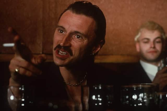 Robert Carlyle will return to play Begbie in the new TV series The Blade Artist.