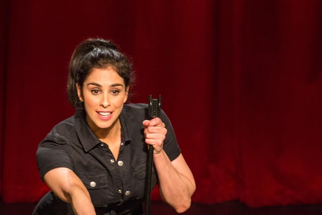 Stylish, cool and devilishly funny, Sarah Silverman brings her naturally funny performance in her show A Speck Of Dust.