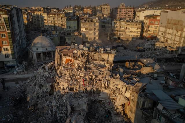A new 6.4 magnitude earthquake has killed three people and injured more than 200 in parts of Turkey that were laid waste two weeks ago by a massive tremor that killed tens of thousands.
Photo by Chris McGrath/Getty Images