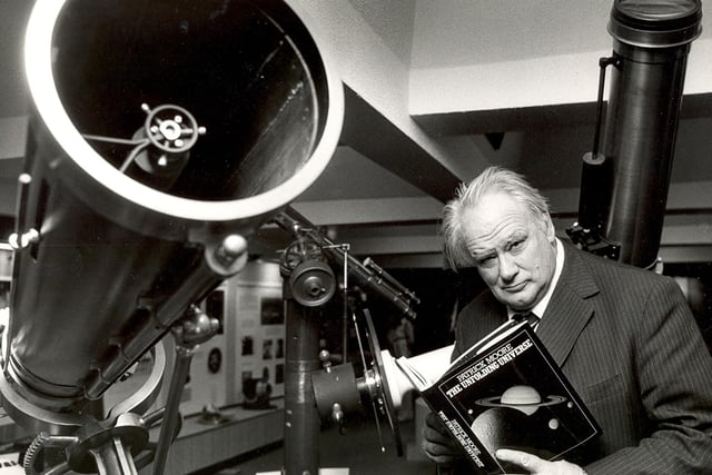 Patrick Moore launches his book 'The Unfolding Universe' to mark the 25th anniversary of his TV programme 'The Sky at Night' at the Royal Observatory, Blackford Hill, in May 1982