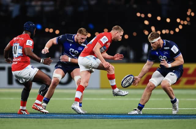 Finn Russell in action for Racing 92 against Sale Sharks. (Photo by David Rogers/Getty Images)