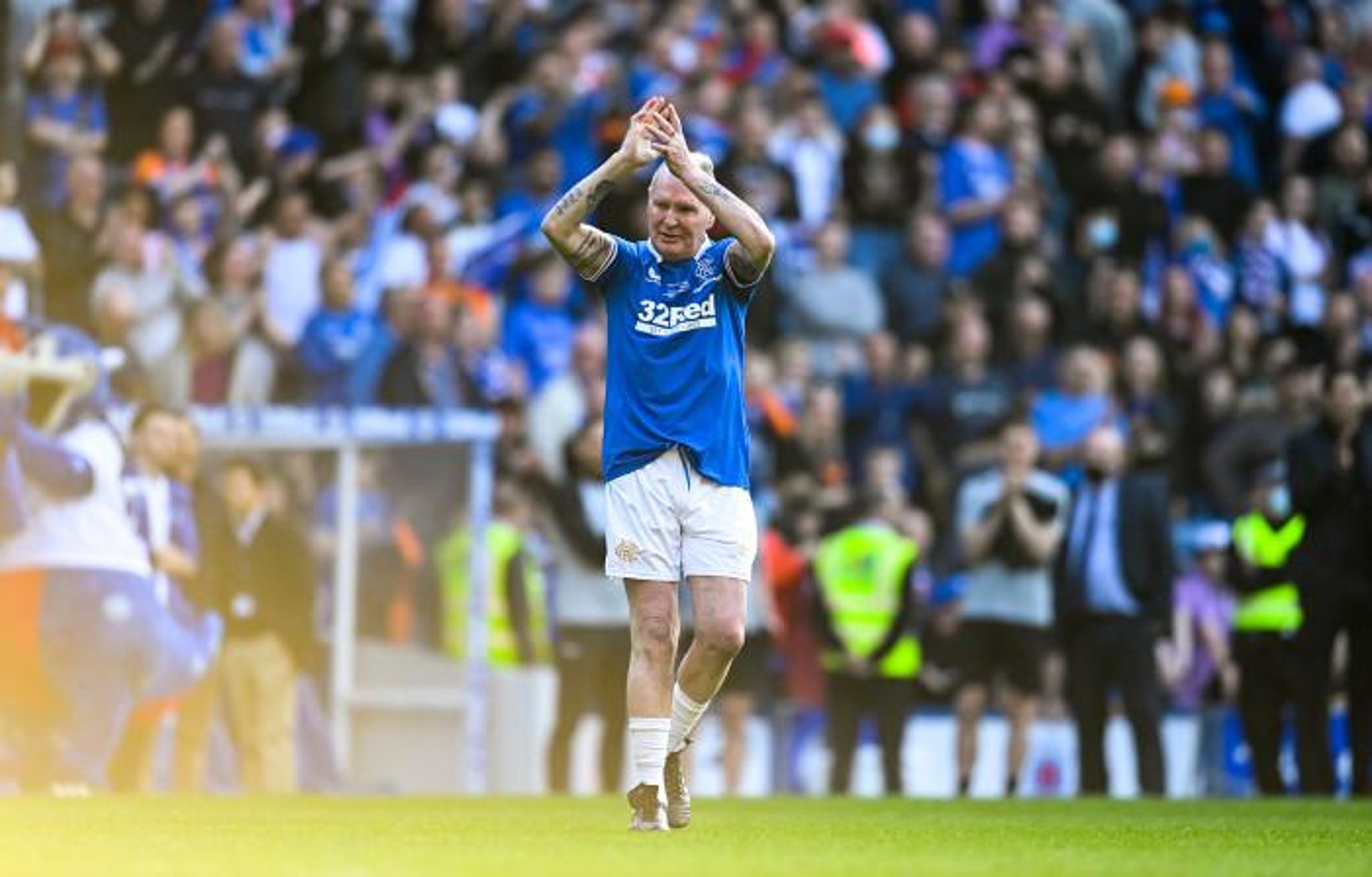 Rangers Legends: Jazza ocupă centrul scenei în finalul caritabil al Meciului a 150-a aniversare Rangers Legends: Jazza ocupă centrul scenei în finalul caritabil al Meciului a 150-a aniversare