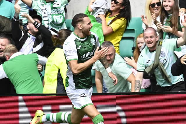 Martin Boyle celebrates his injury-time equaliser for Hibs against Hearts in the Edinburgh derby at Easter Road. (Photo by Rob Casey / SNS Group)