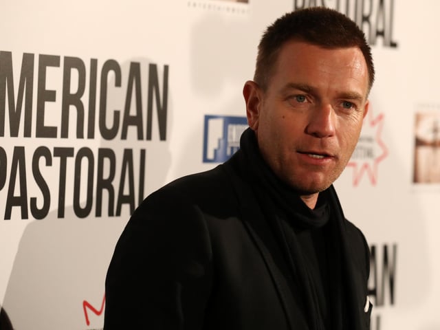 Ewan Gordon McGregor was born in Perth and raised in Crieff. The Scottish actor is best known for his roles as Obi-Wan Kenobi in Star Wars and as Renton in Danny Boyle’s highly-acclaimed hit film “Trainspotting”. Lesser known but powerful works of his include “Long Way Down” (2007), a TV series that captured his motorbike travels across the world with his friend Charley Boorman.