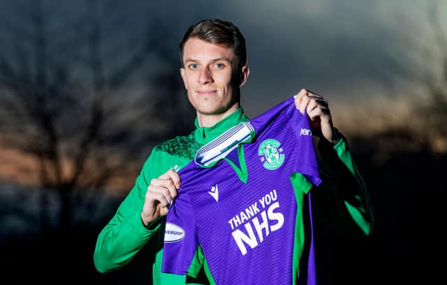 Matt Macey has joined Hibs until the end of the season