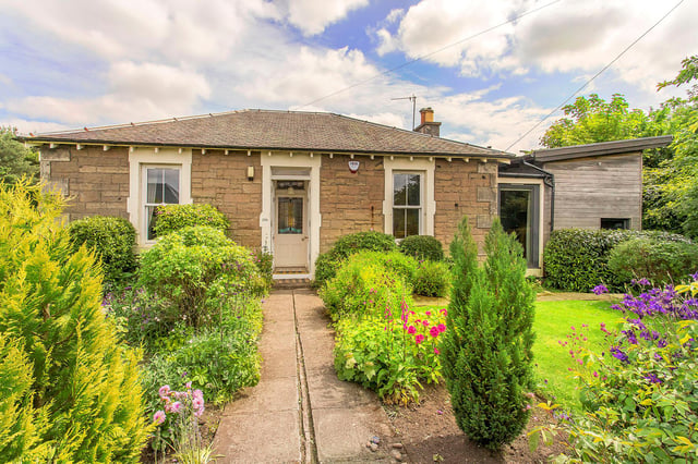 Front of cottage in Roslin, Midlothian.