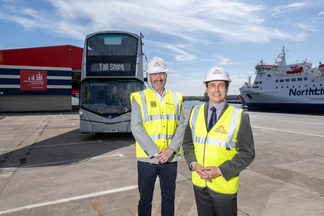 First Bus Senior Operations Manager, Graeme Edwards (left) Aberdeen City Council Councillor, Martin Greig (right)