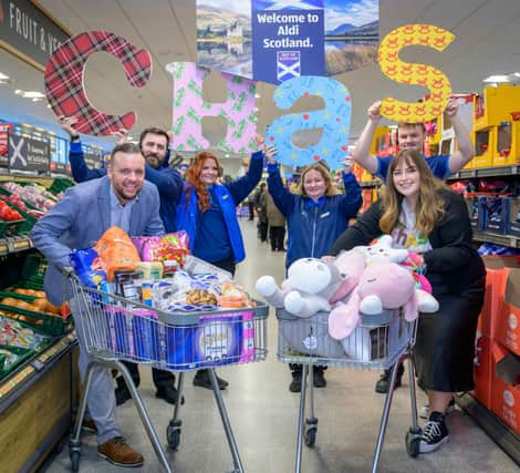 Back - Conor, Shannon, Angela and Owen Front - Craig and Linsey