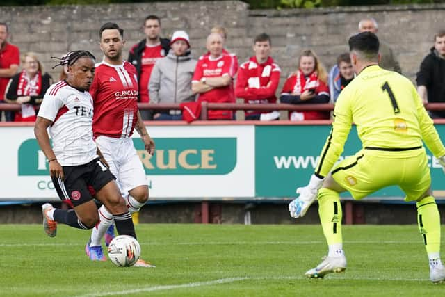 Vicente Besuijen, signed in January, is a product of Aberdeen's strategic operation. (Photo by Simon Wootton / SNS Group)