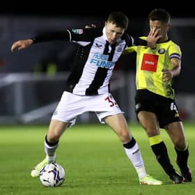 Elliot Anderson in action for Newcastle United U21s. (Photo by George Wood/Getty Images)