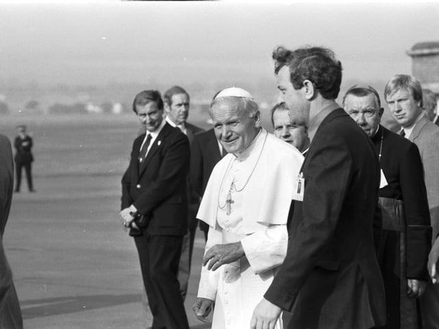 Pope John Paul II just before he boarded his helicopter at Turnhouse following his visit to Scotland.
