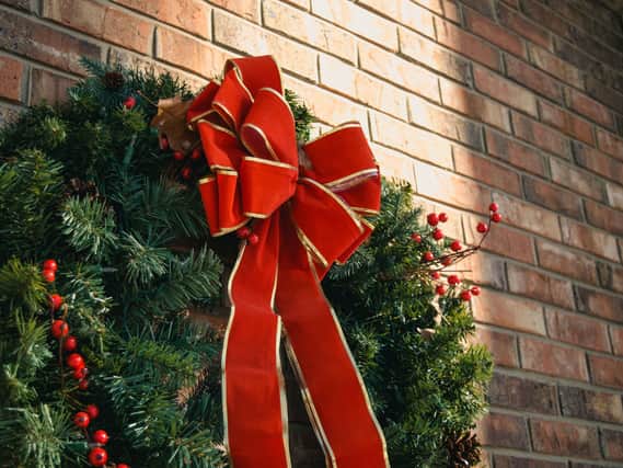 All of the Christmas wreaths at the store on Falkirk road were reported as stolen (Photo: Jonathan Meyer, Pexels).
