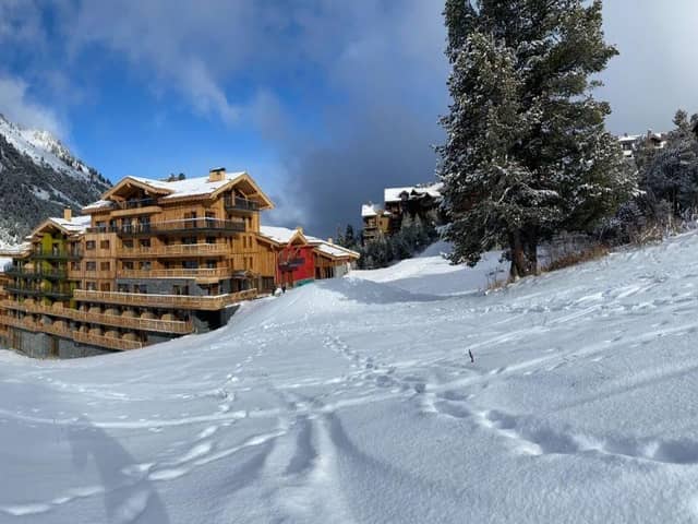 VIP SKI luxury holiday for Snowmads