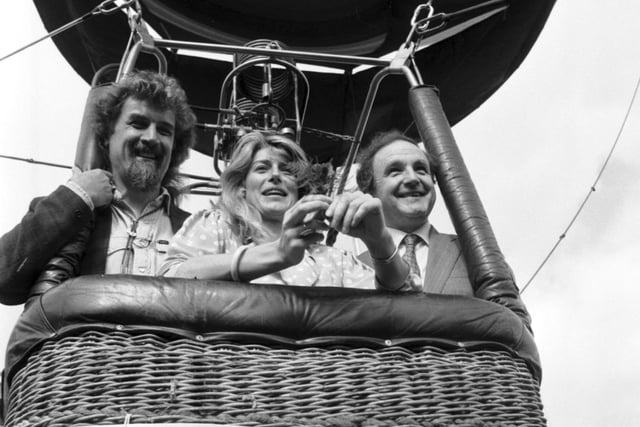 Glasgow actor and comedian Billy Connolly, TV journalist Selina Scott and Scottish Secretary George Younger in a hot-air balloon to help the Scottish Development Agency launch the Glasgow Garden Festival 1988 campaign in London.