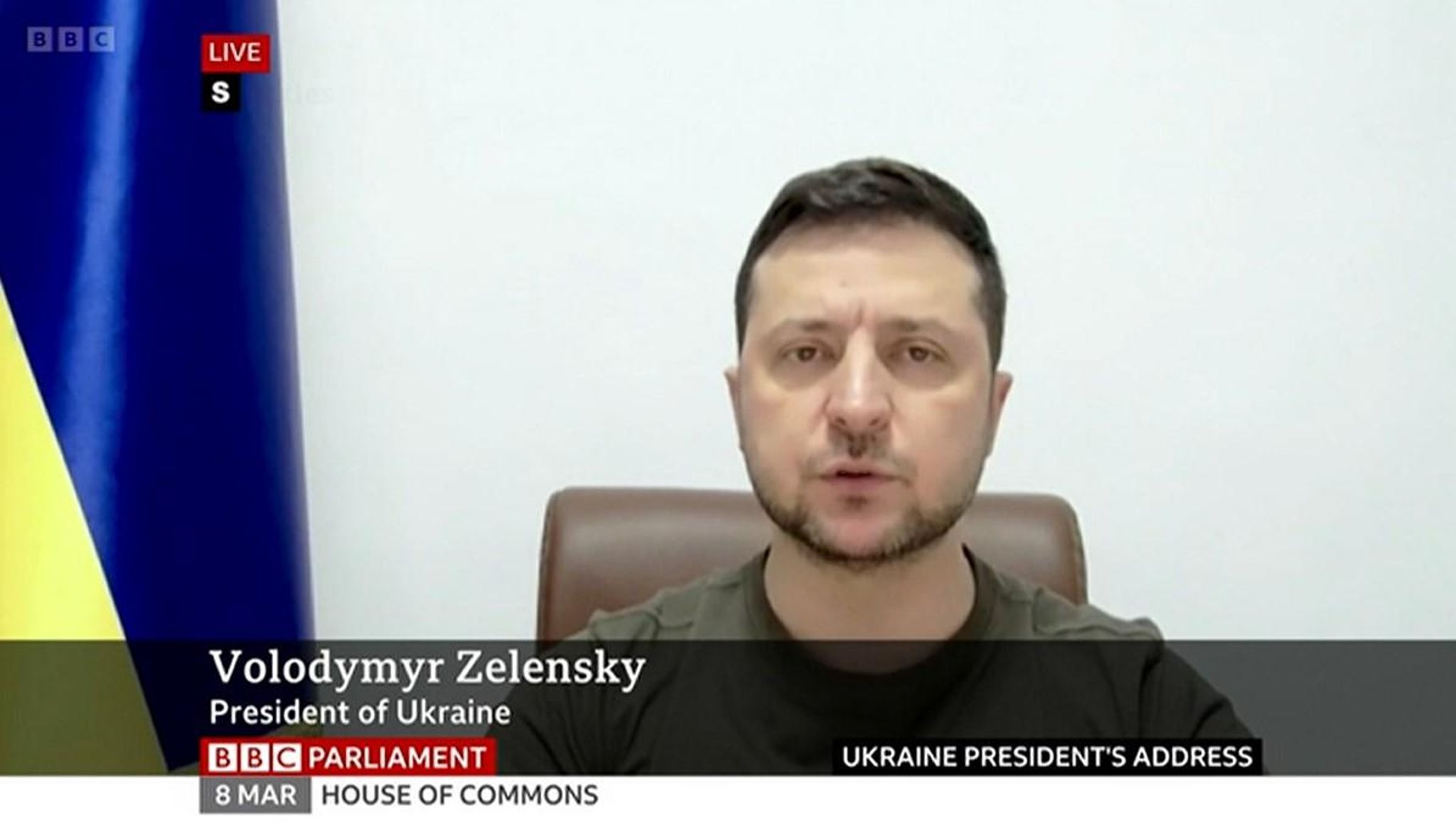 Ukraine-Russia: Standing ovation by MPs as Ukrainian president Volodymyr Zelensky calls for more sanctions in historic Commons speech