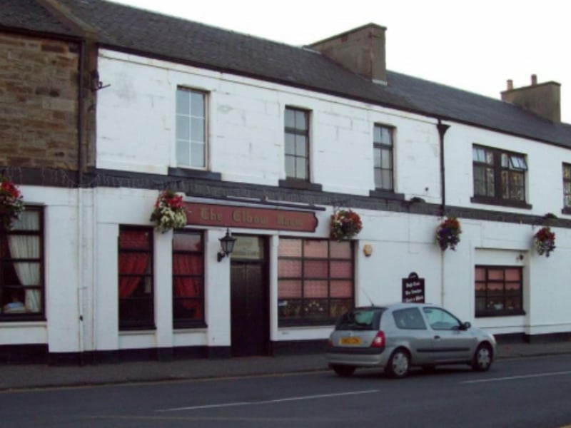Providing a perfect base for adventures in Fife, Kirkcaldy's Elbow Room includes a bar, restaurant, sun terrace and room service.