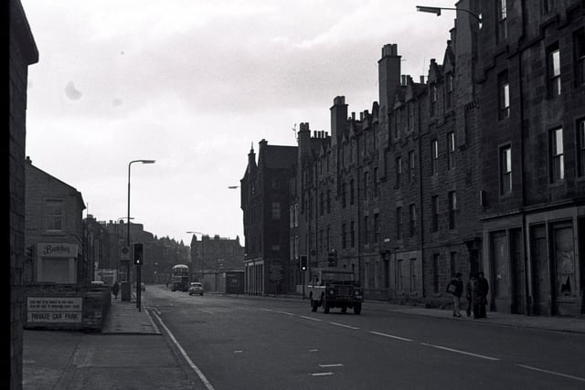 Dundee Street looking west.