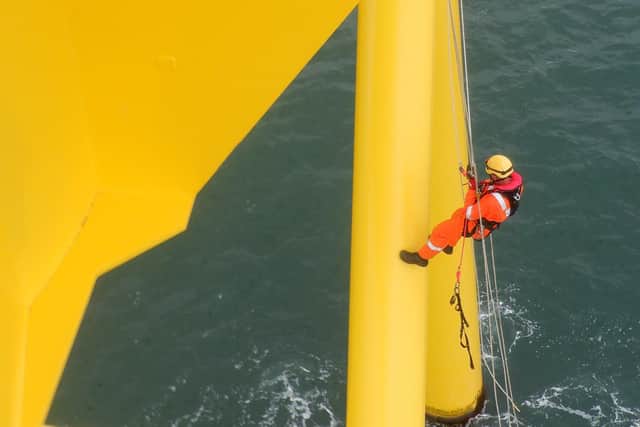 Rigmar used a team of specialist personnel on the offshore wind farm project.