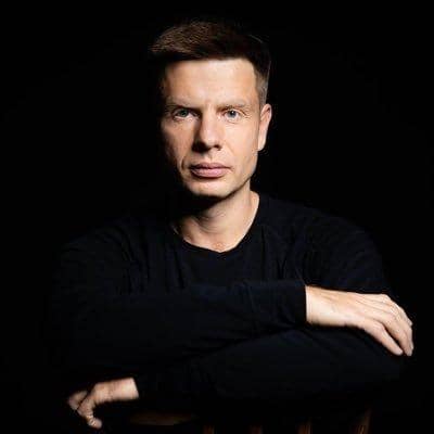 MP Oleksiy Goncharenko has headed a crowdfunding campaign in Ukraine to buy weapons.