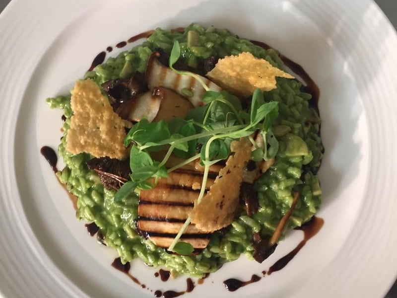 Collinsons Restaurant is one of Dundee's highest eateries. Serving European and British dishes, this Michelin star restaurant is "fine dining at its best". Located at 122-124 Brown Street.