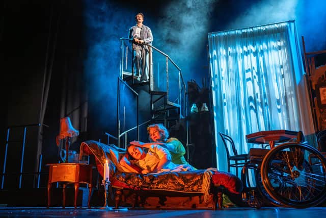 Chris Jordan-Marshall as Tom Wingfield, Sara Stewart as Amanda Wingfield and Amy Conachan as Laura Wingfield in The Glass Menagerie