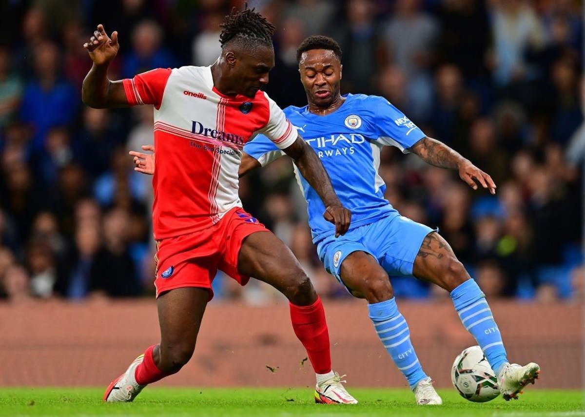 Anthony Stewart: Aberdeen confirm defender signing on pre-contract