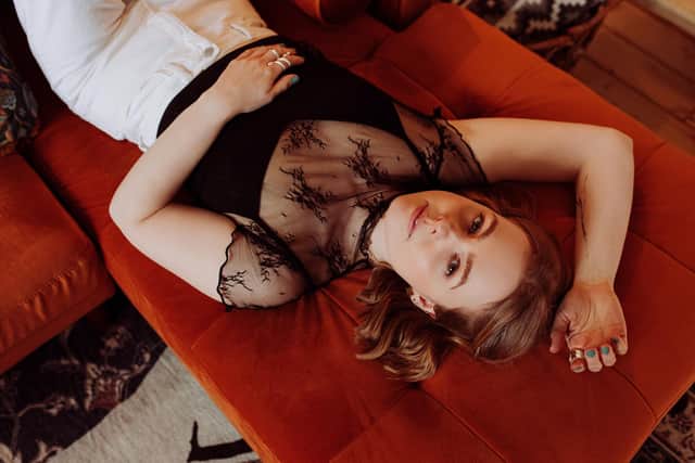 Singer Kim Carnie.