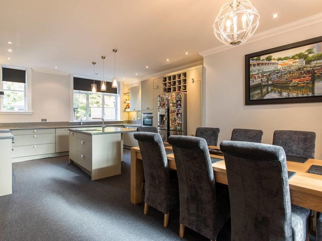 Dining kitchen.