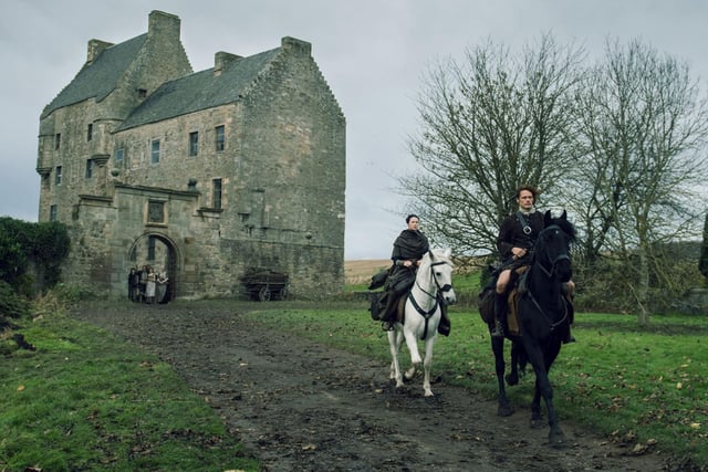 Midhope Castle in West Lothian served as Lallybroch, Jamie Fraser's family home. It is in the grounds of Hopetoun House, a stately home which was used as The Duke of Sandringham's residence in Outlander Season 1.