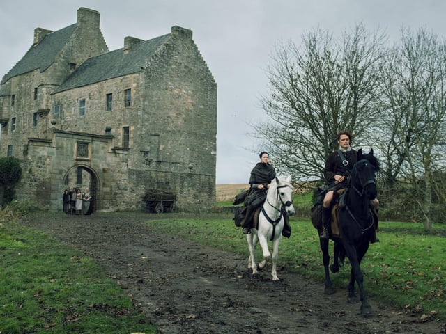 Midhope Castle in West Lothian served as Lallybroch, Jamie Fraser's family home. It is in the grounds of Hopetoun House, a stately home which was used as The Duke of Sandringham's residence in Outlander Season 1.